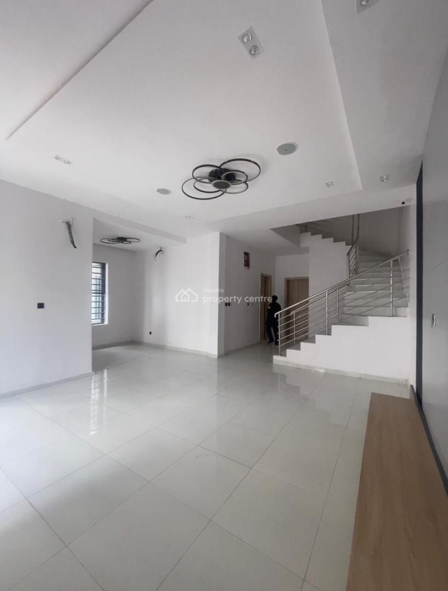 Fully Serviced 4 Bedroom Semi Detached Duplex with Bq, Vgc, Lekki, Lagos, Semi-detached Duplex for Sale