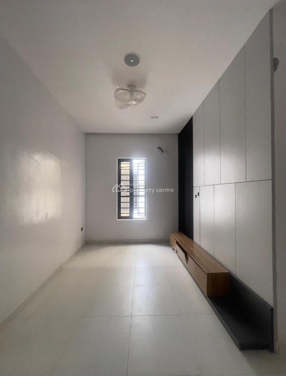 Fully Serviced 4 Bedroom Semi Detached Duplex with Bq, Vgc, Lekki, Lagos, Semi-detached Duplex for Sale