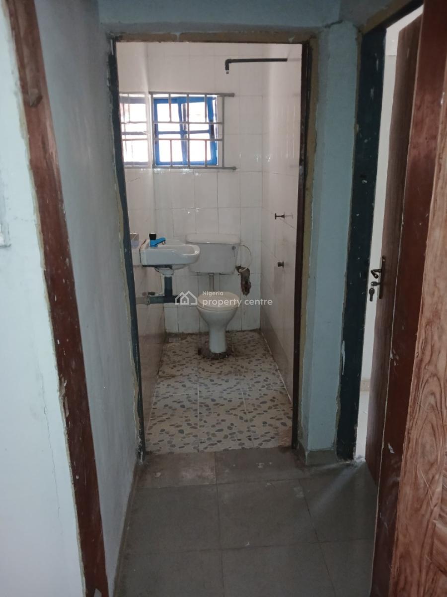 Vacant 6 Bedroom Duplex with 2units of 3 Bedroom, Ikotun, Lagos, House for Sale