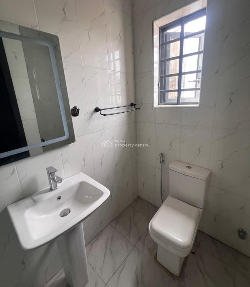 Nicely Built 2 Bedroom Apartment, Ologolo, Lekki, Lagos, Flat / Apartment for Sale