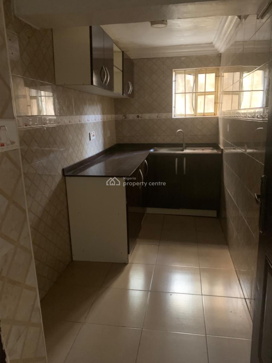 2 Bedroom Flat on The Ground Floor, Area 2, Garki, Area 2, Garki, Abuja, Flat / Apartment for Rent