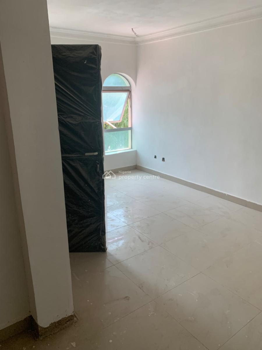 2 Bedroom Flat on The Ground Floor, Area 2, Garki, Area 2, Garki, Abuja, Flat / Apartment for Rent