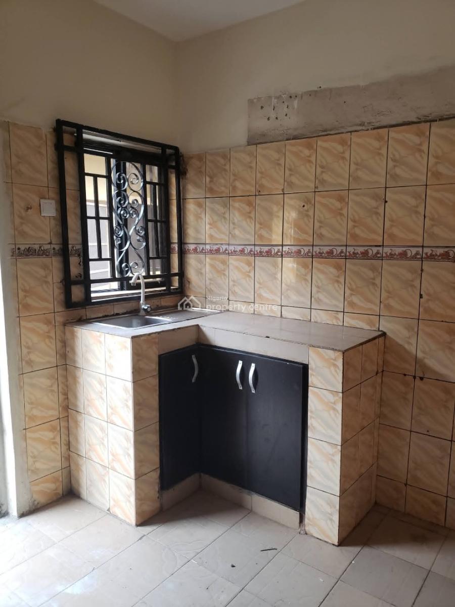 Standard 2 Bedroom Flat with Federal Light, Police Post Off G U Akeh Road Eliozu, Eliozu, Port Harcourt, Rivers, Flat / Apartment for Rent