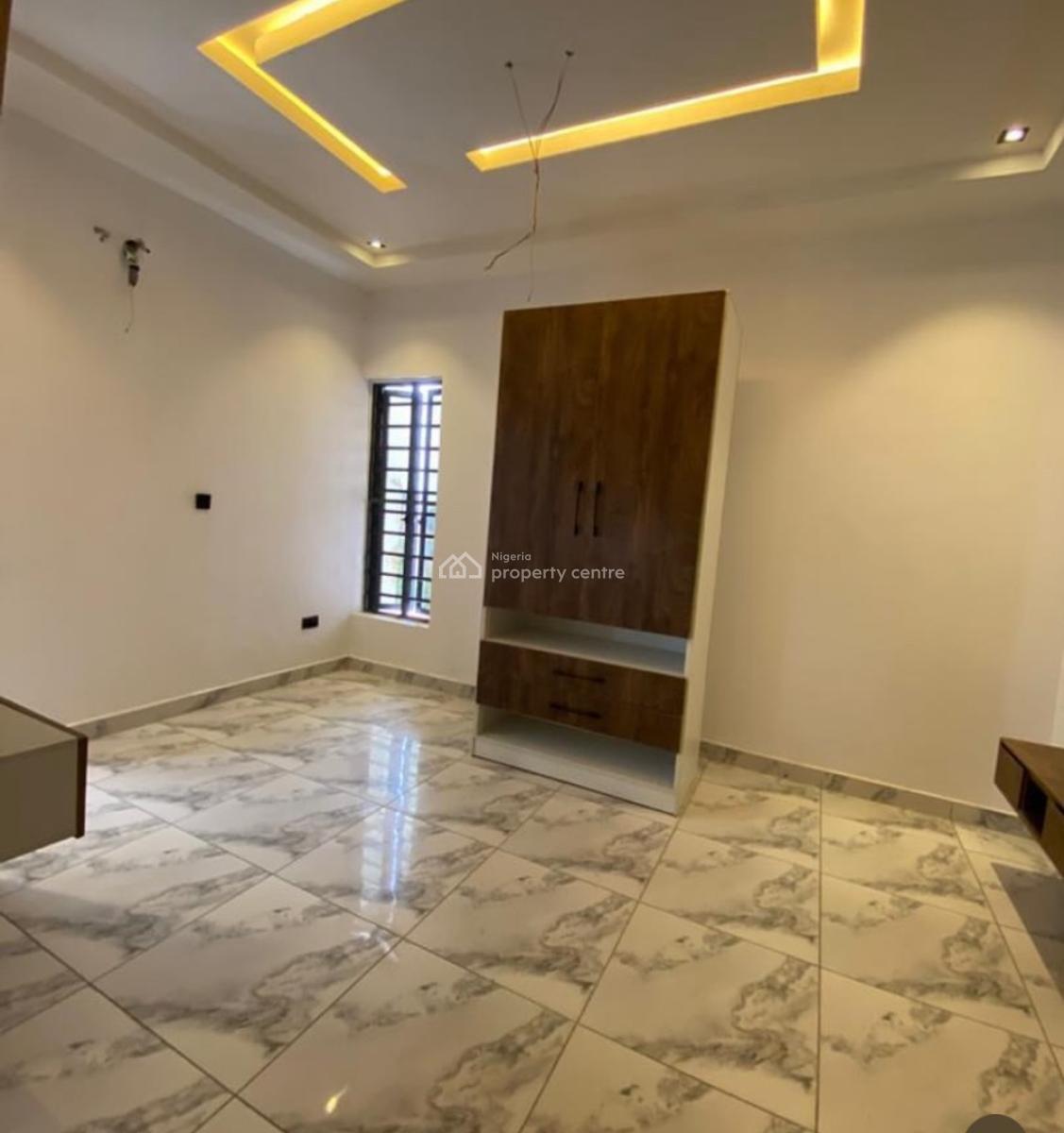 Peculiar 2 Bedroom Apartment, Ikate, Lekki, Lagos, Flat / Apartment for Sale