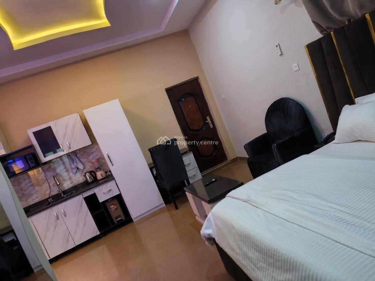 1 Bedroom Miniflat, Adeyemo Akapo, Omole Phase 1, Ikeja, Lagos, Flat / Apartment Short Let