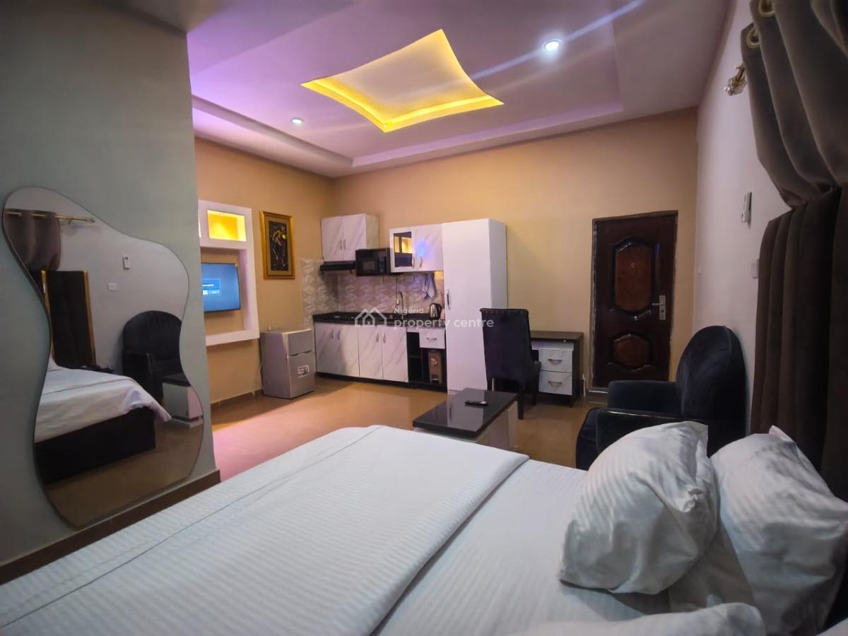 1 Bedroom Miniflat, Adeyemo Akapo, Omole Phase 1, Ikeja, Lagos, Flat / Apartment Short Let