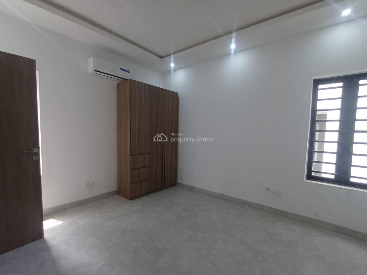 Luxury 3-bedroom Apartment with Bq, Lekki Phase 1, Lekki, Lagos, Flat / Apartment for Sale