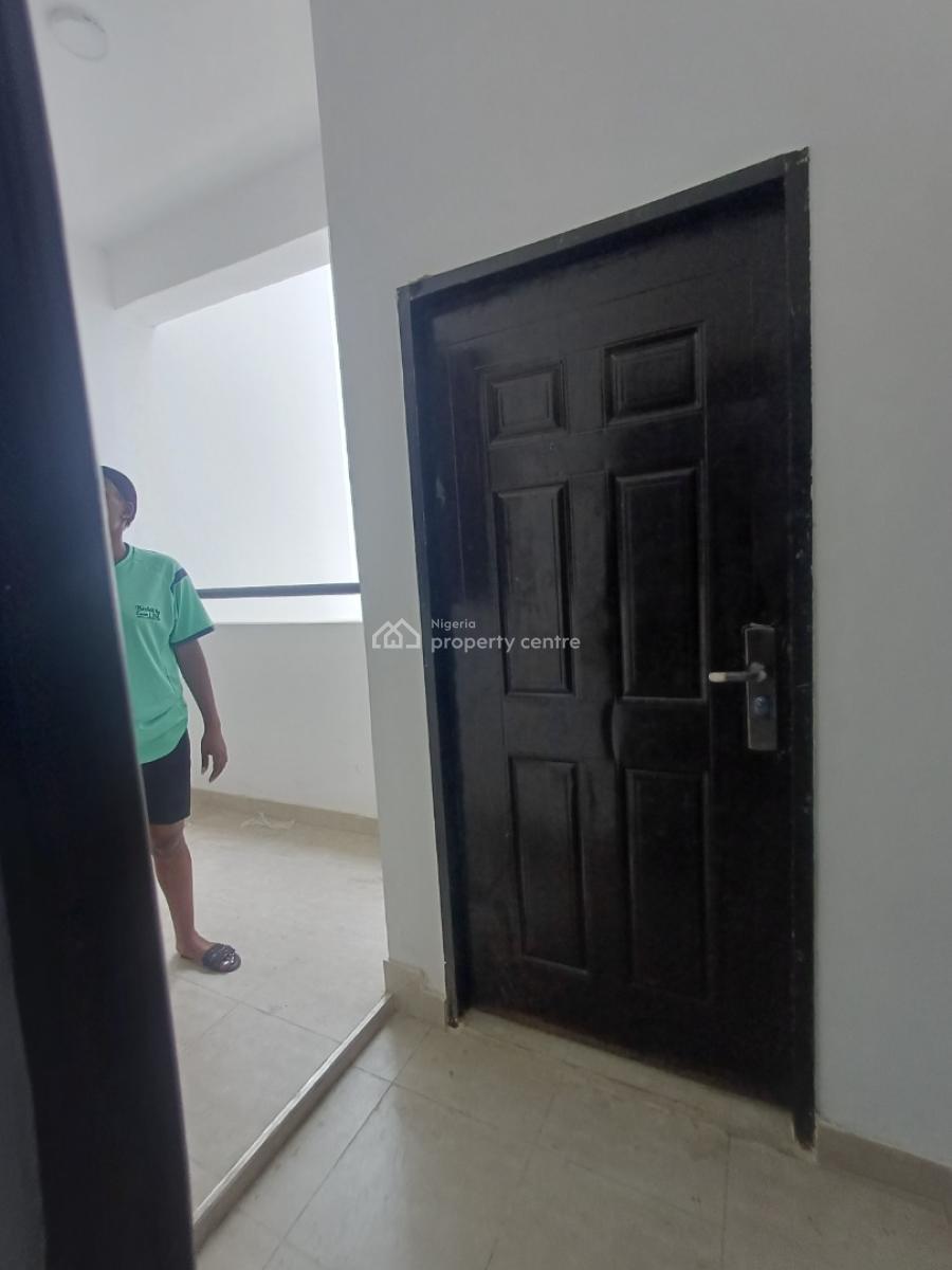 Luxury 3-bedroom Apartment with Bq, Lekki Phase 1, Lekki, Lagos, Flat / Apartment for Sale