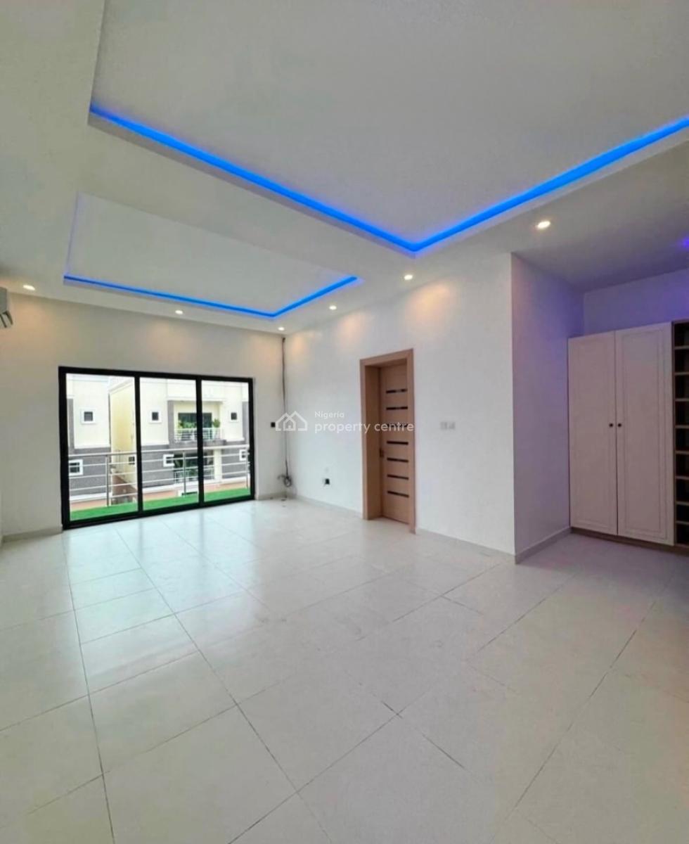 Well Built Serviced 3 Bedroom Maisonette, Ikoyi, Lagos, Flat / Apartment for Rent