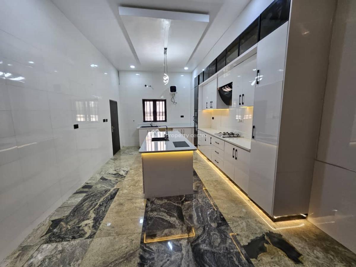 6 Bedrooms Fully Detached Penthouse Duplex with 2 Rooms Self Contain, Gwarinpa, Abuja, Detached Duplex for Sale