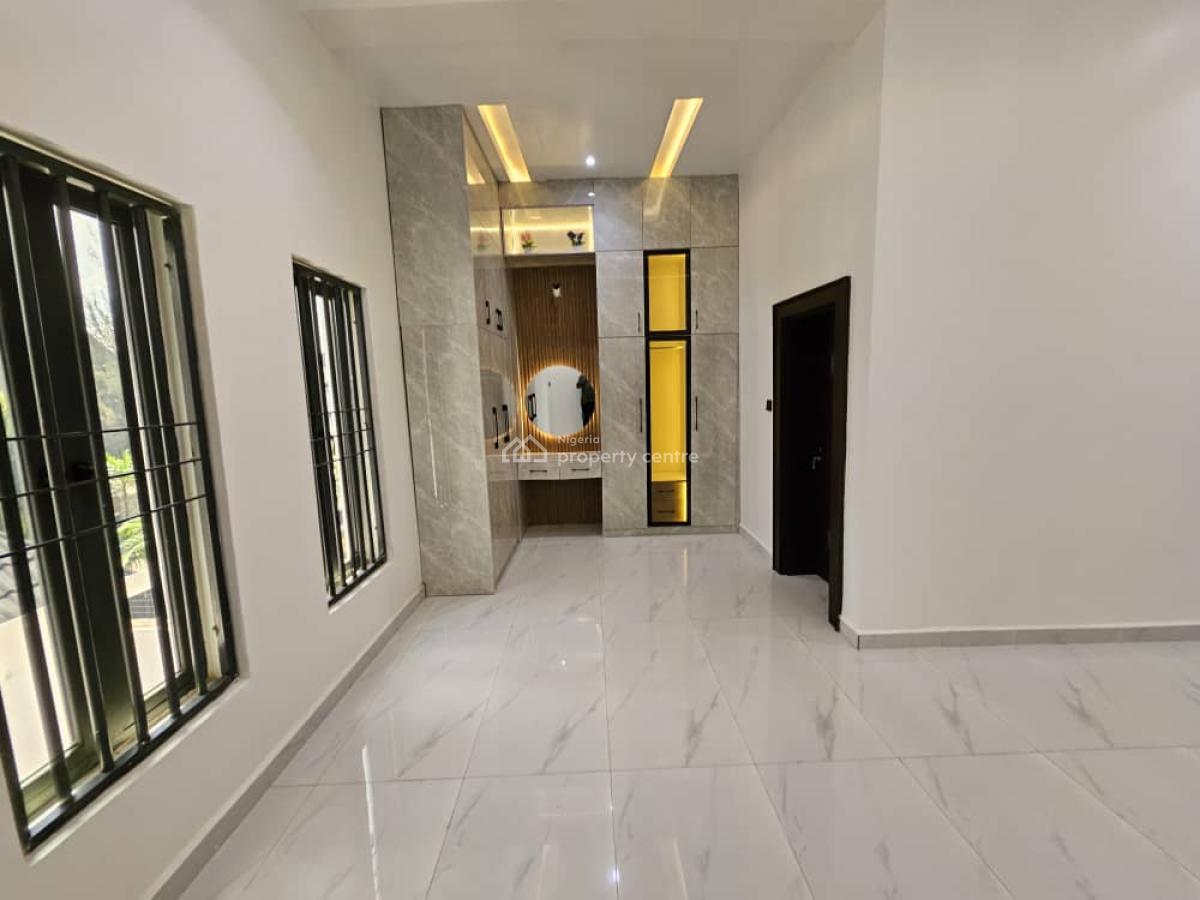 6 Bedrooms Fully Detached Penthouse Duplex with 2 Rooms Self Contain, Gwarinpa, Abuja, Detached Duplex for Sale