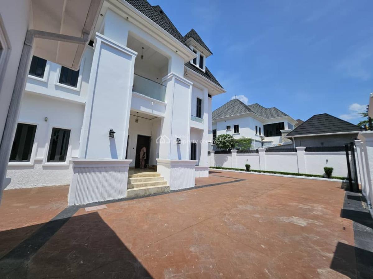 6 Bedrooms Fully Detached Penthouse Duplex with 2 Rooms Self Contain, Gwarinpa, Abuja, Detached Duplex for Sale