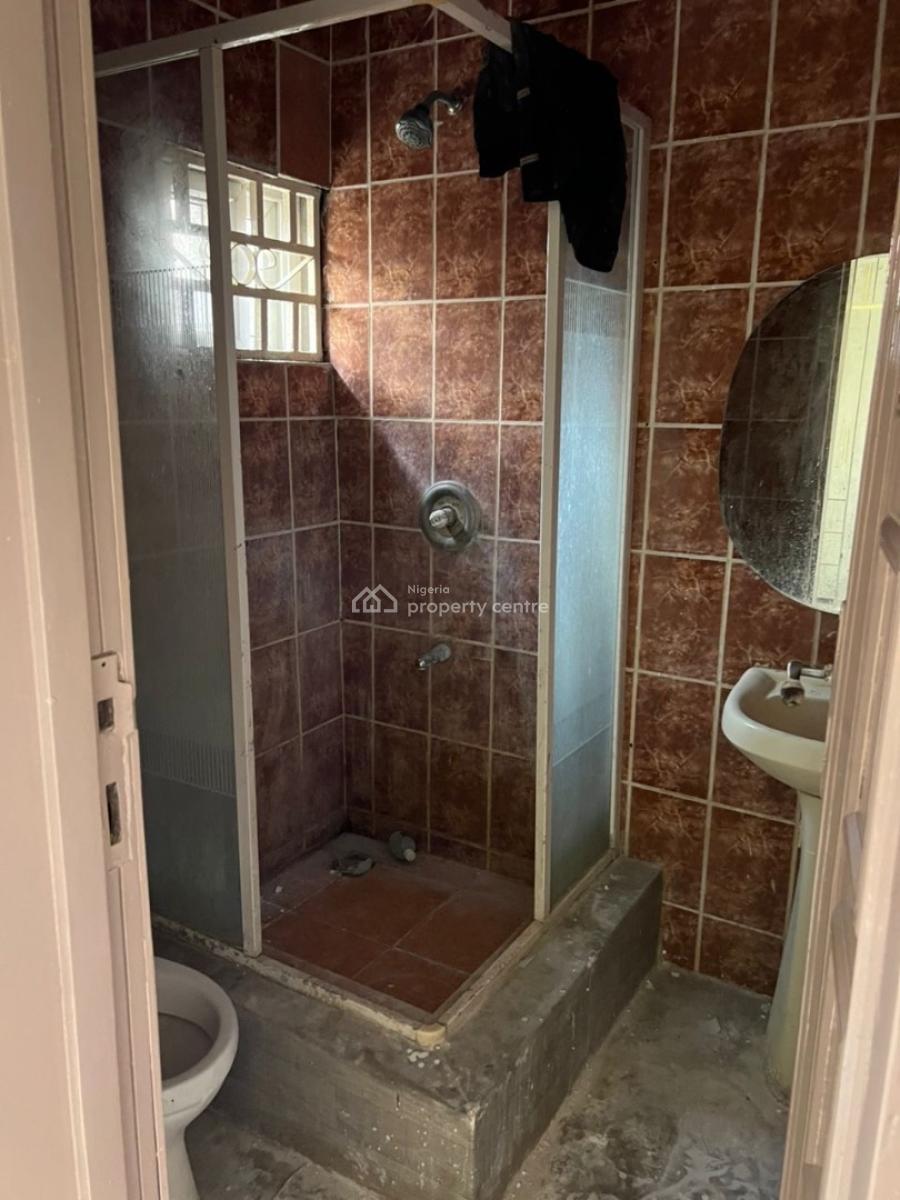 Spacious 3 Bedroom Flat, Lagoon School Axis, Lekki Phase 1, Lekki, Lagos, Flat / Apartment for Rent