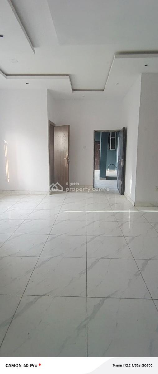 Clean Mini Flat in Bakare Estate Off Agungi Road, Bakare Estate, Agungi, Lekki, Lagos, Mini Flat (room and Parlour) for Rent