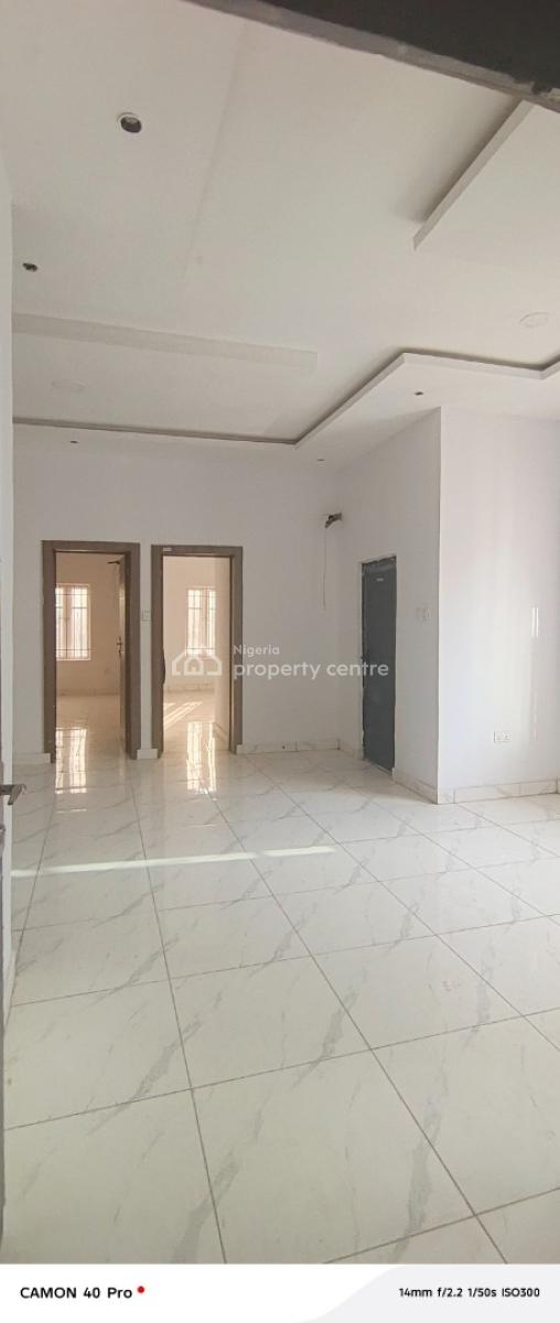 Clean Mini Flat in Bakare Estate Off Agungi Road, Bakare Estate, Agungi, Lekki, Lagos, Mini Flat (room and Parlour) for Rent