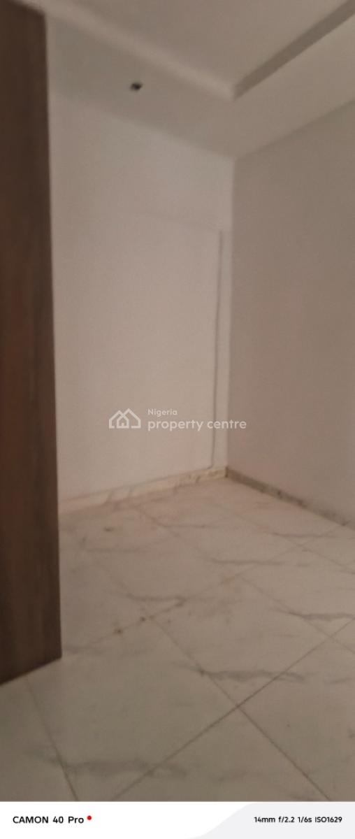 Clean and Sharp Mini Flat in Bakare Estate, Bakare Estate, Lekki, Lagos, Mini Flat (room and Parlour) for Rent