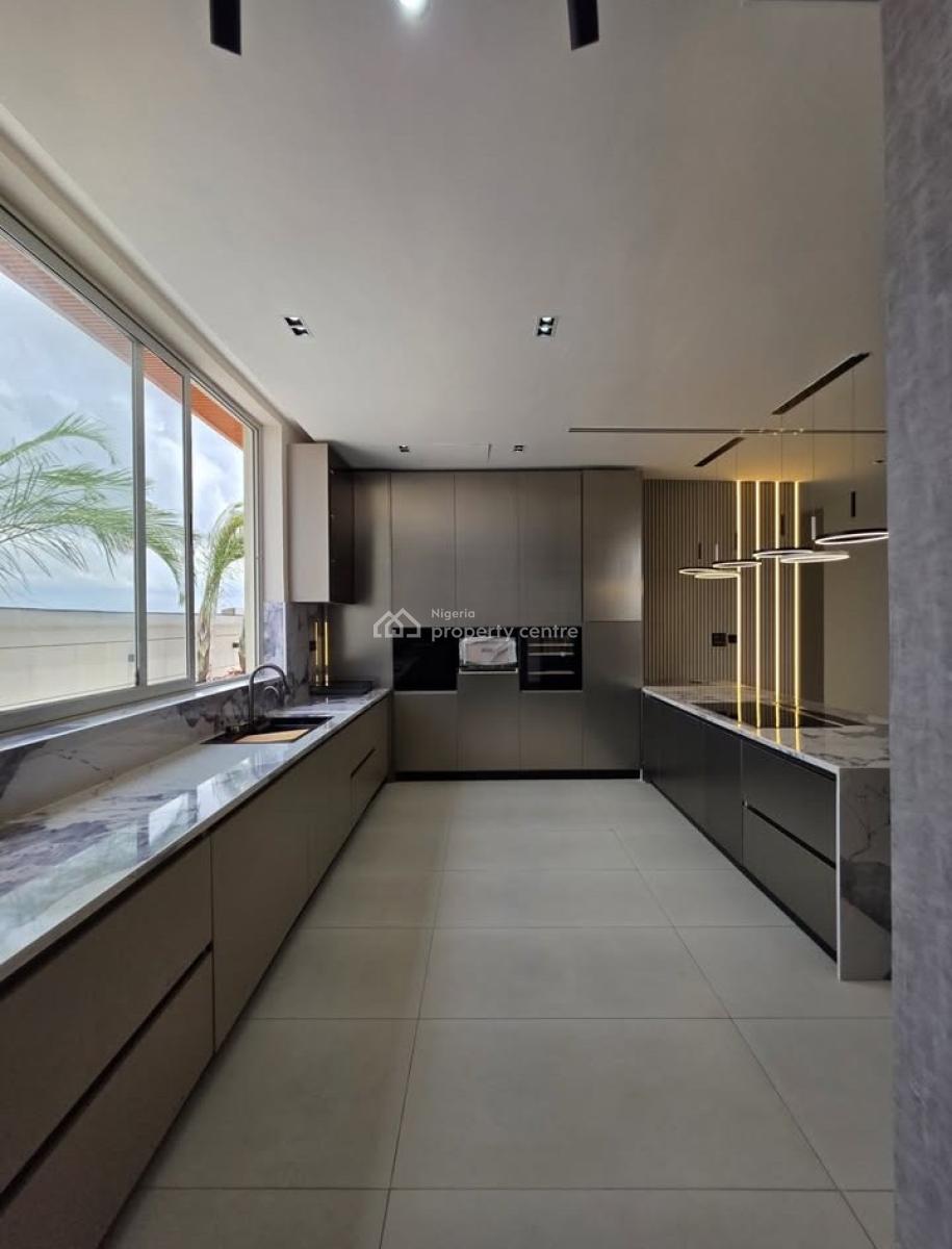 2 Bedroom Penthouse Apartment, Lekki Phase 1, Lekki, Lagos, Flat / Apartment for Sale