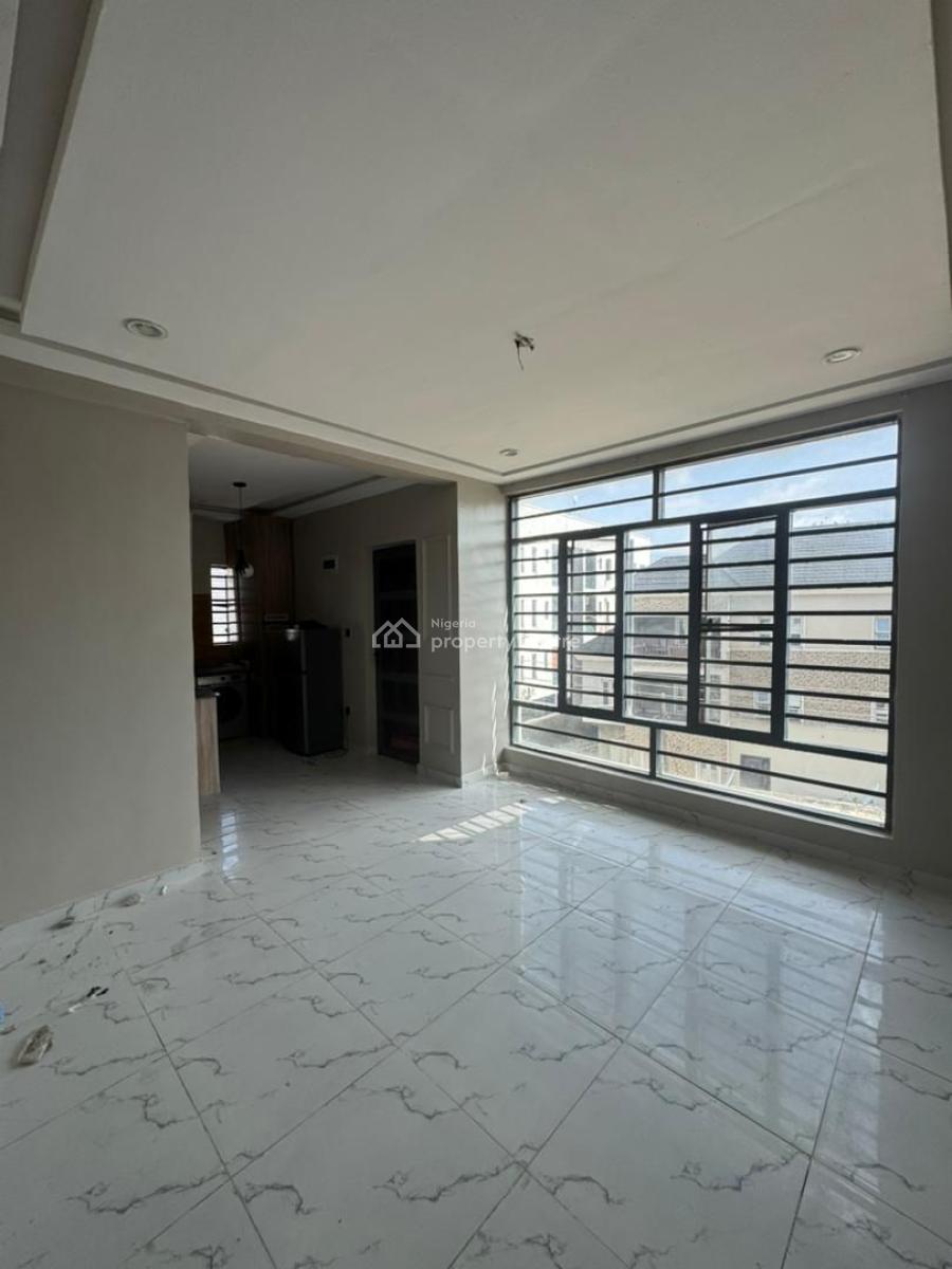 1 Bedroom Apartment, Ologolo, Lekki, Lagos, Mini Flat (room and Parlour) for Rent