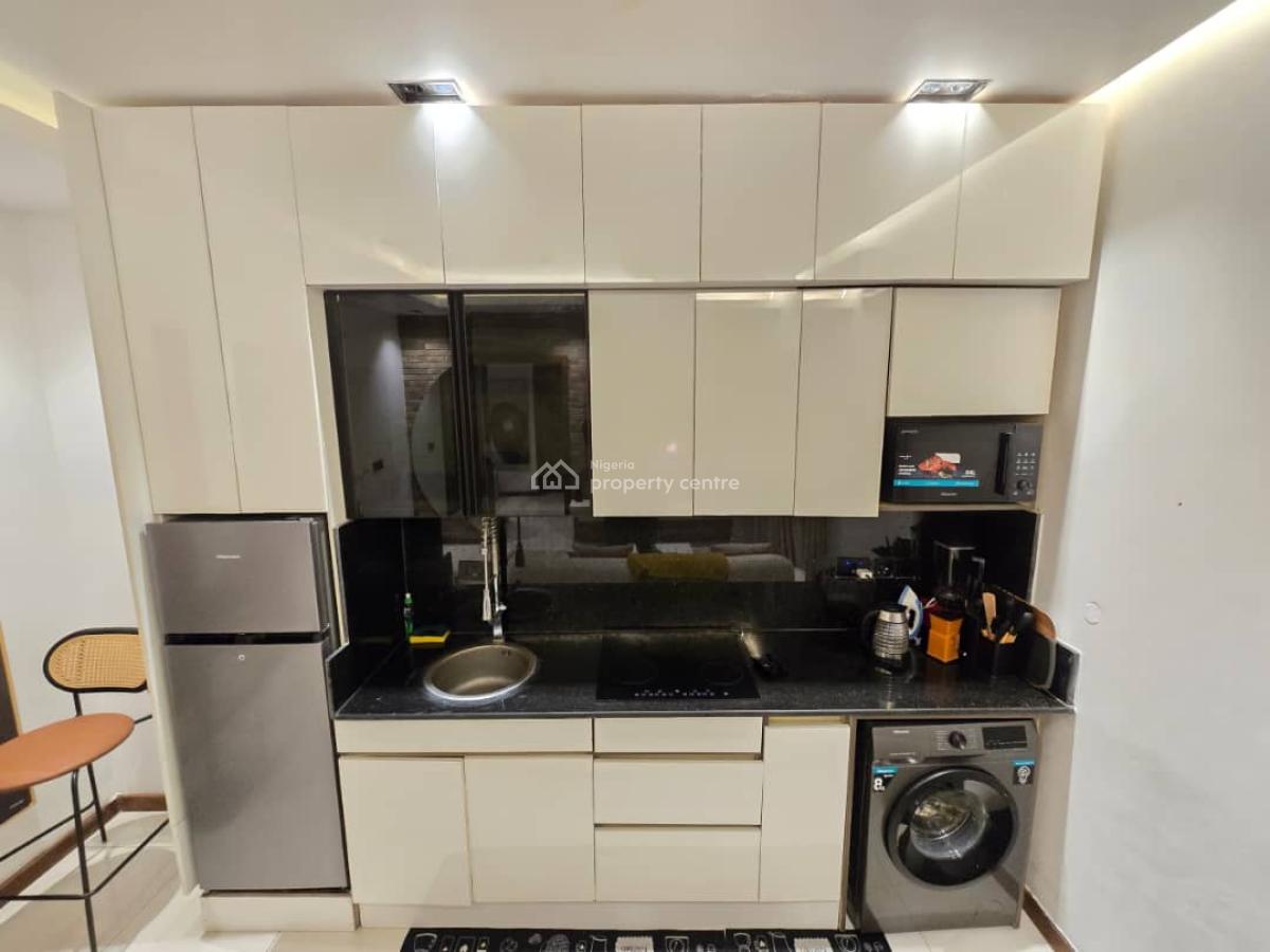 Spacious Furnished 1 Bedroom Apartment, Admiralty Way, Lekki Phase 1, Lekki, Lagos, Mini Flat (room and Parlour) for Sale