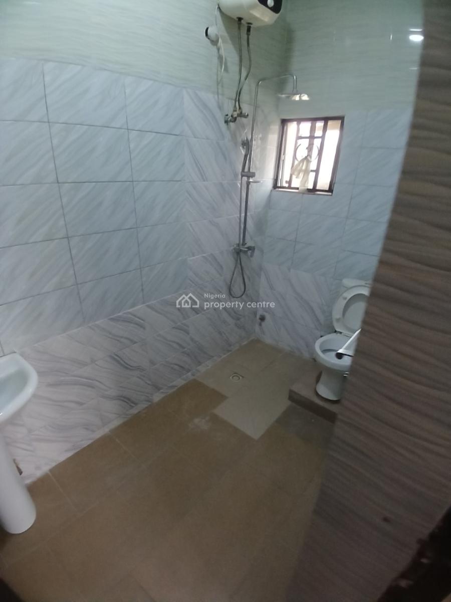 Well Renovated 5 Bedroom Terrace Duplex, Guzape Abuja Diplomatic Zone, Guzape District, Abuja, Terraced Duplex for Rent