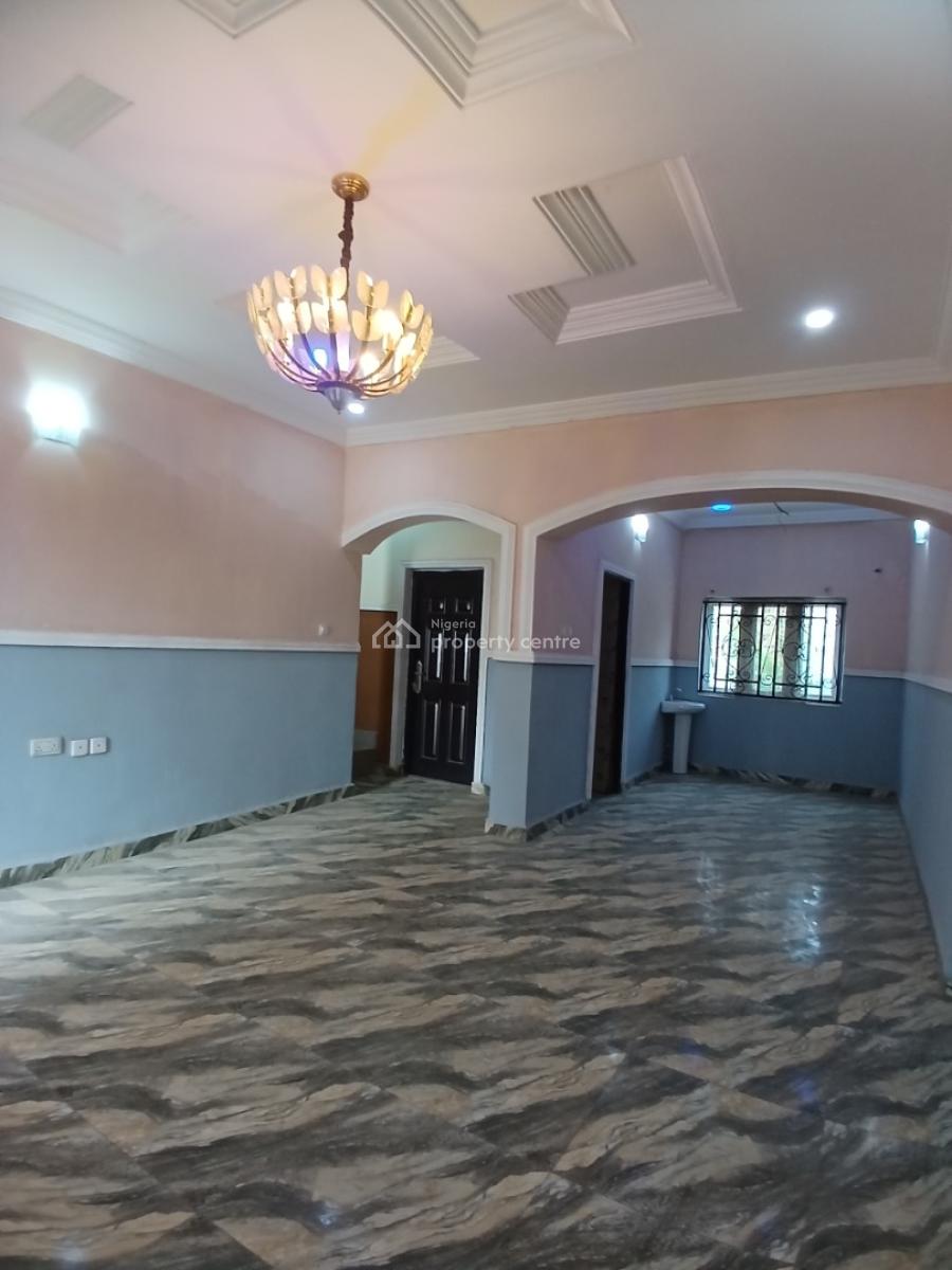 Well Renovated 5 Bedroom Terrace Duplex, Guzape Abuja Diplomatic Zone, Guzape District, Abuja, Terraced Duplex for Rent