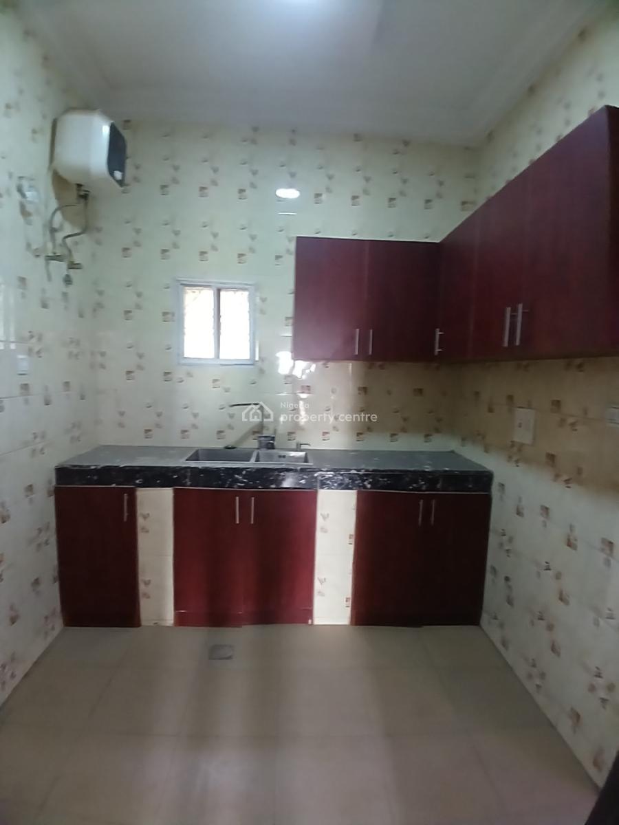 Well Renovated 5 Bedroom Terrace Duplex, Guzape Abuja Diplomatic Zone, Guzape District, Abuja, Terraced Duplex for Rent