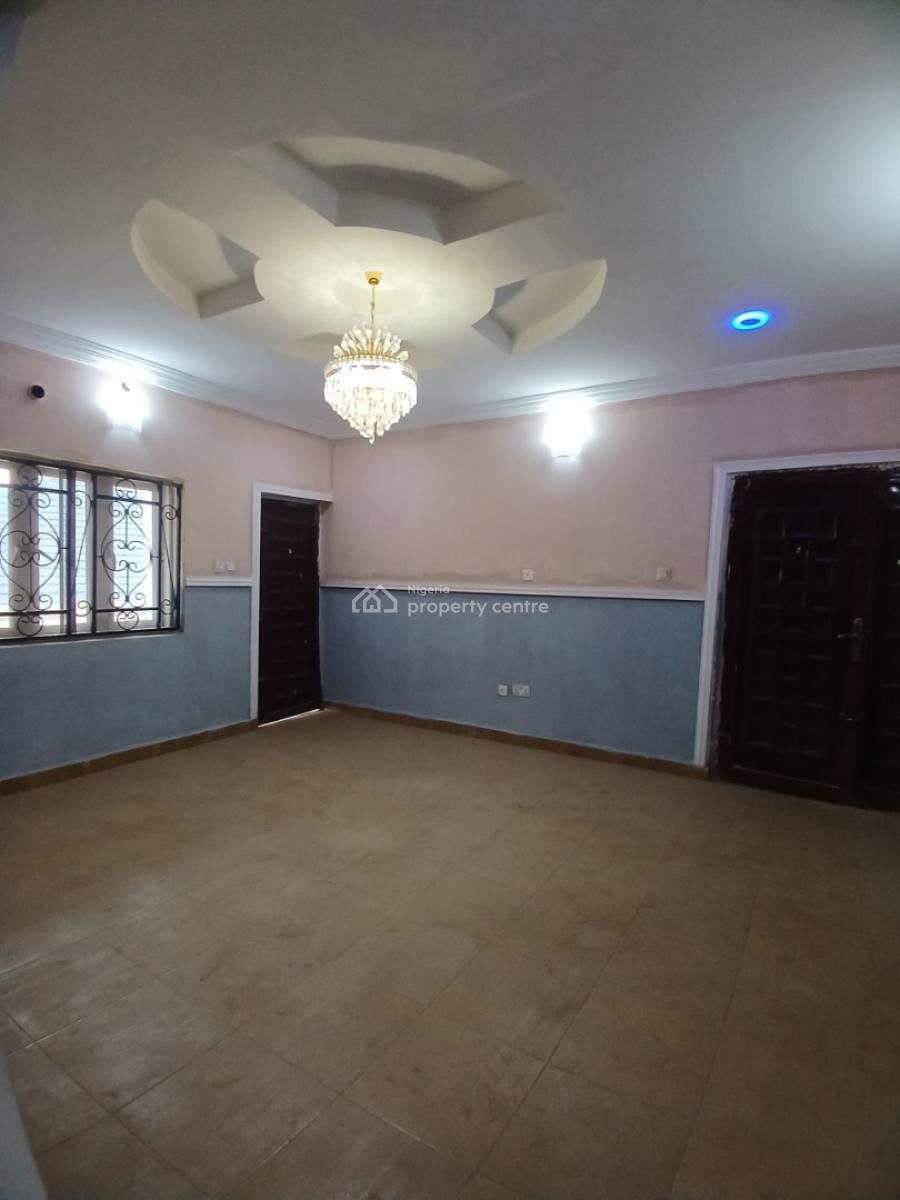 Well Renovated 5 Bedroom Terrace Duplex, Guzape Abuja Diplomatic Zone, Guzape District, Abuja, Terraced Duplex for Rent