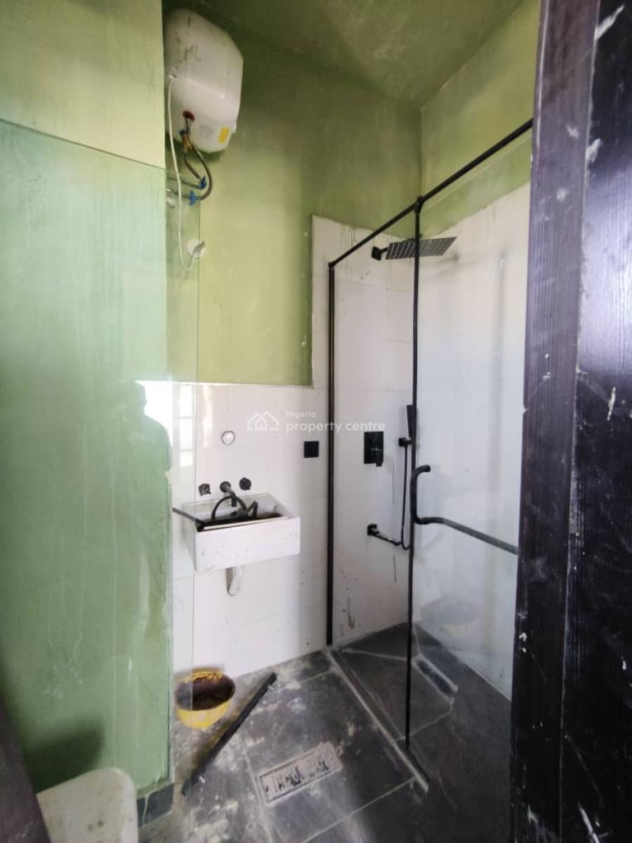 Serviced 1&3 Bedrooms Flats Upstairs with a Swimming Pool, Off Freedom Way Lekki, Lekki Phase 1, Lekki, Lagos, Flat / Apartment for Sale