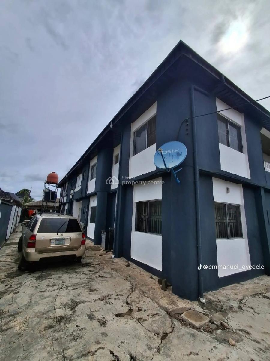 Beautiful 8 Flats, Off Igando / Ikotun Road, Ikotun, Lagos, Block of Flats for Sale