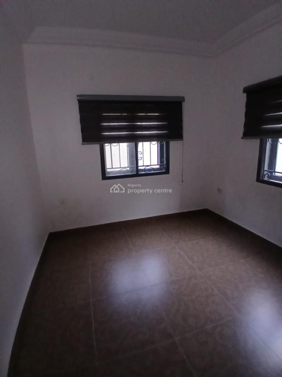 Spacious Self Service 3bedroom Flat, Off Admiralty Way, Lekki Phase 1, Lekki, Lagos, Flat / Apartment for Rent