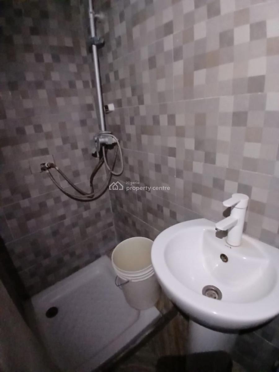 3bedroom Apartment, Lekki Phase 1, Lekki, Lagos, Flat / Apartment for Rent