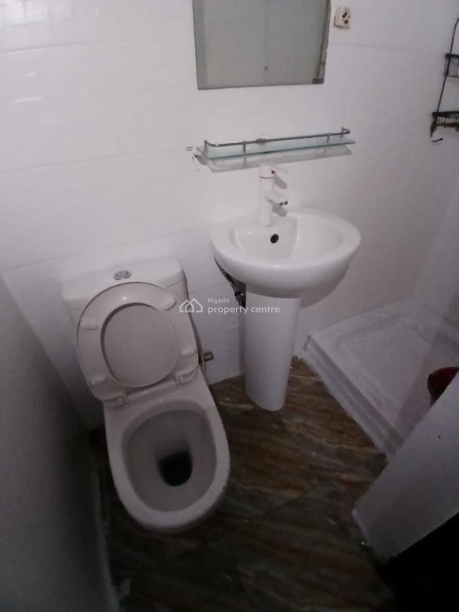 3bedroom Apartment, Lekki Phase 1, Lekki, Lagos, Flat / Apartment for Rent