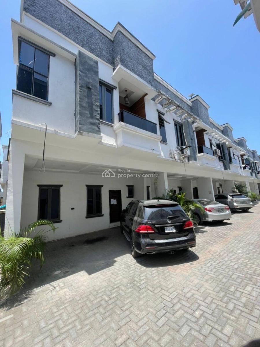 Distress 4bedroom Duplex, Ikota, Lekki, Lagos, Terraced Duplex for Sale