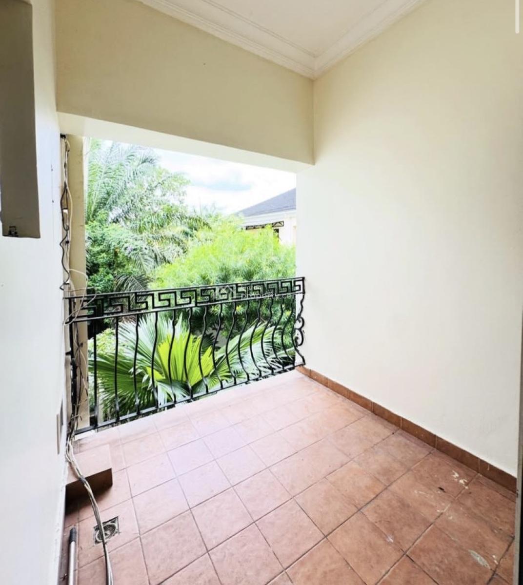 *well Built Three Bedroom Apartment with Bq, Banana Island Ikoyi, Banana Island, Ikoyi, Lagos, Flat / Apartment for Rent