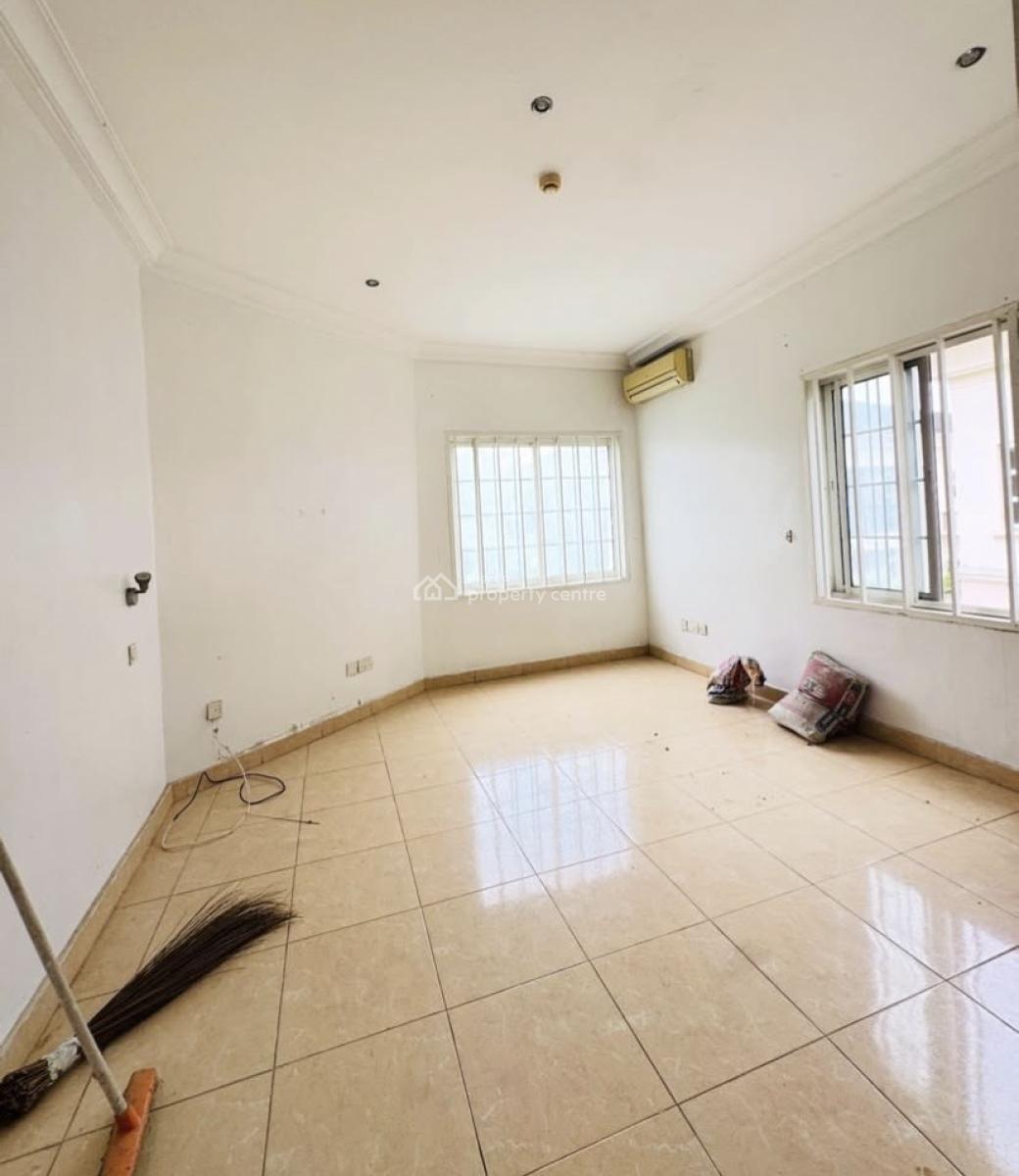 *well Built Three Bedroom Apartment with Bq, Banana Island Ikoyi, Banana Island, Ikoyi, Lagos, Flat / Apartment for Rent