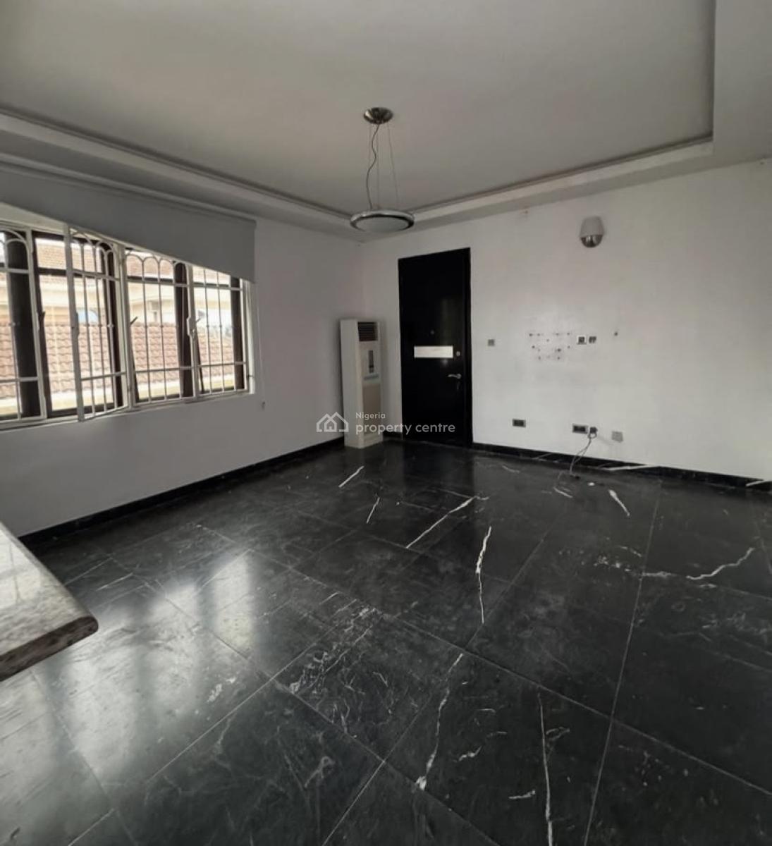 *well Built Two Bedroom Apartment, Banana Island Ikoyi, Banana Island, Ikoyi, Lagos, Flat / Apartment for Rent