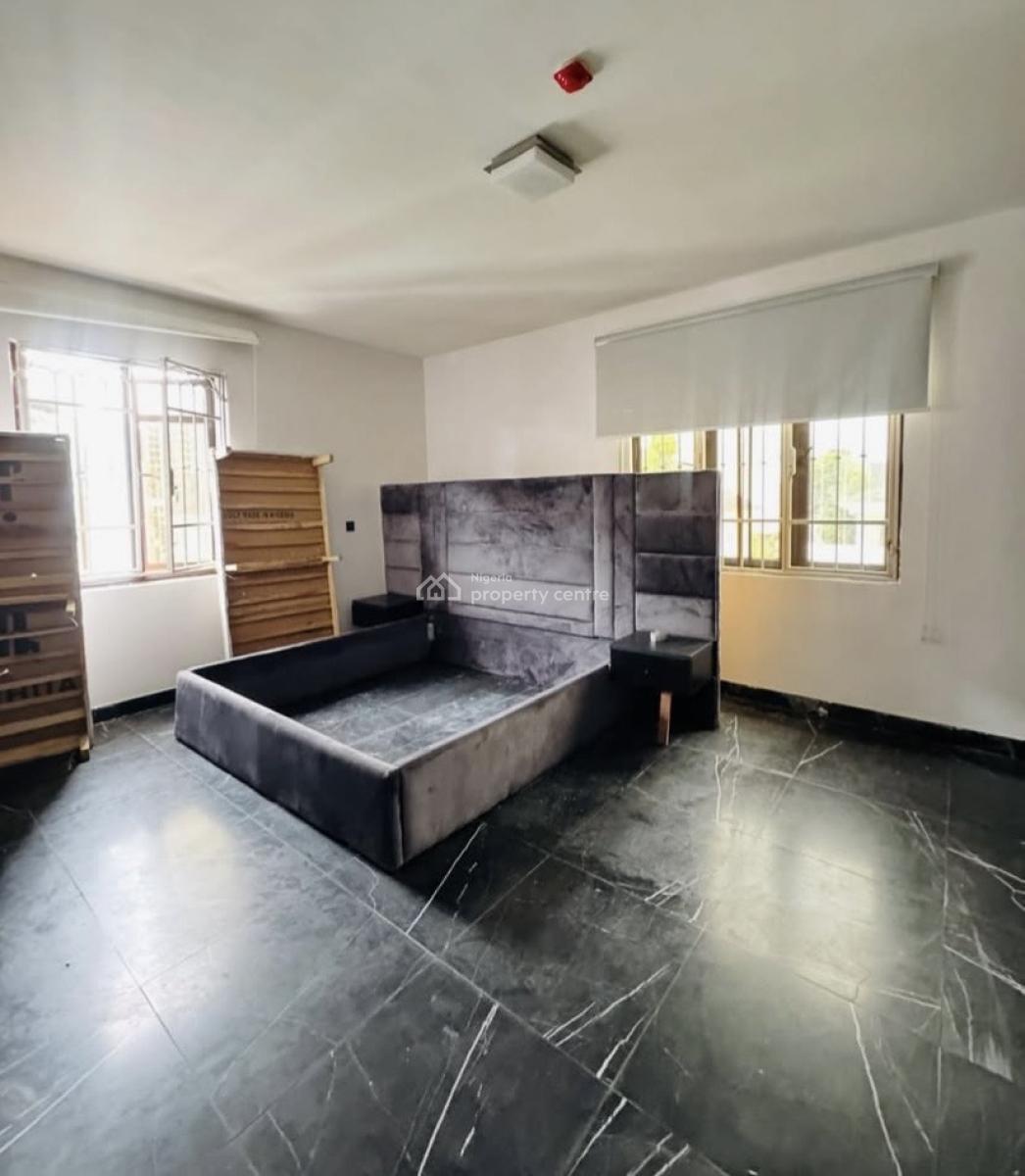 *well Built Two Bedroom Apartment, Banana Island Ikoyi, Banana Island, Ikoyi, Lagos, Flat / Apartment for Rent