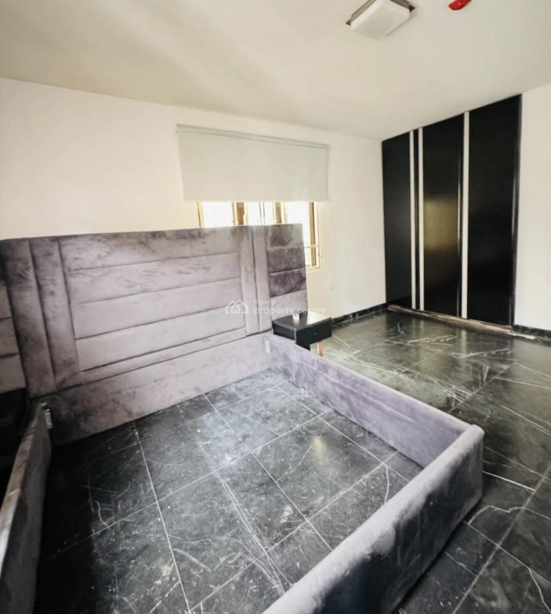 *well Built Two Bedroom Apartment, Banana Island Ikoyi, Banana Island, Ikoyi, Lagos, Flat / Apartment for Rent