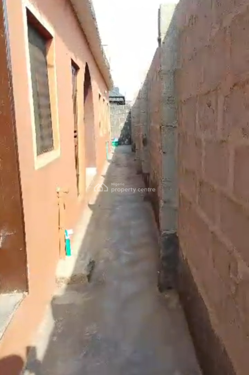 Block of Flats, Ikotun, Lagos, Flat / Apartment for Sale