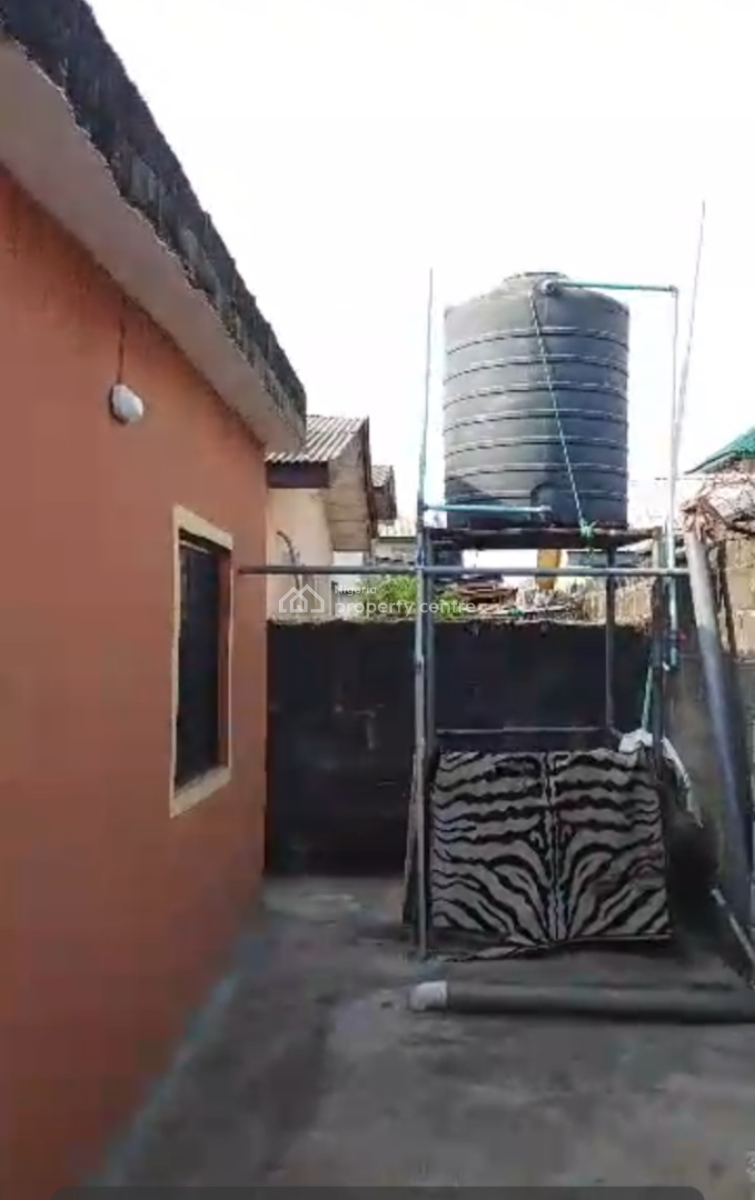 Block of Flats, Ikotun, Lagos, Flat / Apartment for Sale