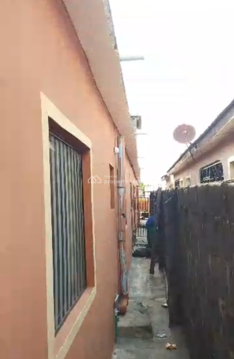 Block of Flats, Ikotun, Lagos, Flat / Apartment for Sale