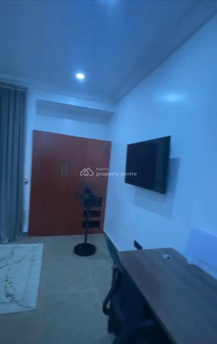 Luxury Furnished 2bedroom En-suite Flat, Tarred Road, Wuye, Abuja, Block of Flats for Sale