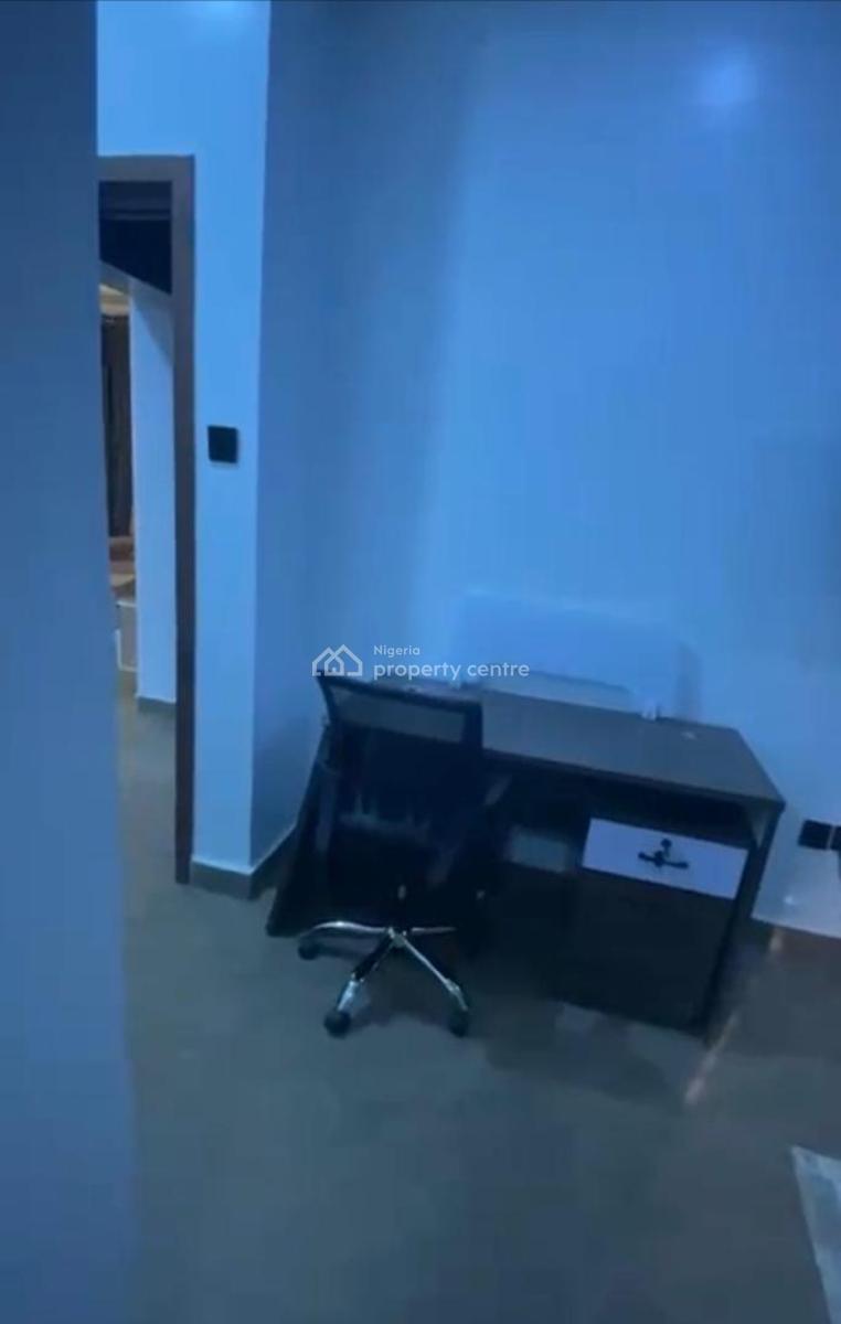 Luxury Furnished 2bedroom En-suite Flat, Tarred Road, Wuye, Abuja, Block of Flats for Sale