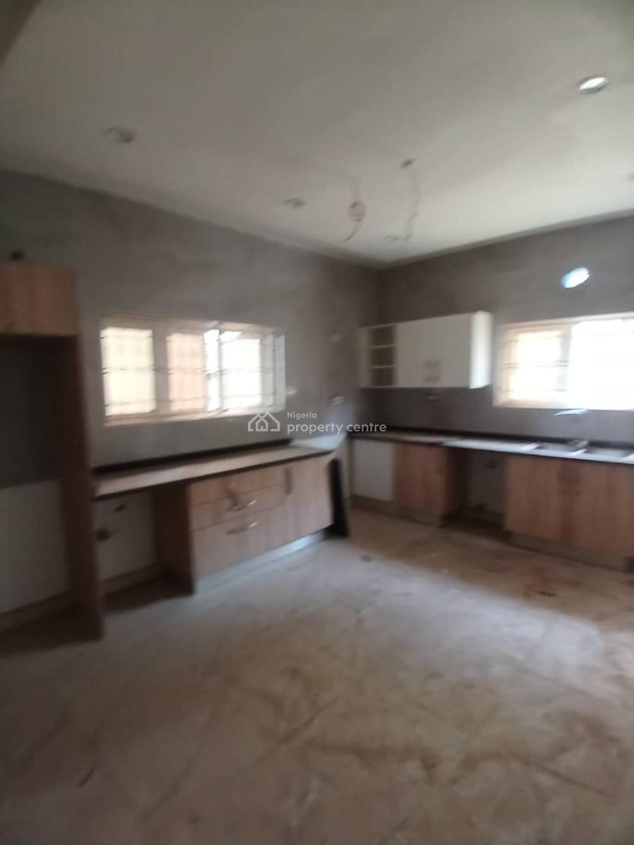 Tastefully Finished 4 Bedroom Semi Detached Duplex with a Room Bq, Guzape District, Abuja, Semi-detached Duplex for Rent