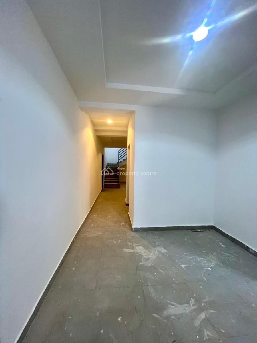 Contemporary 2-bedroom Apartment with Pool & Concierge in Ikate, Ikate, Lekki, Lagos, Flat / Apartment for Sale