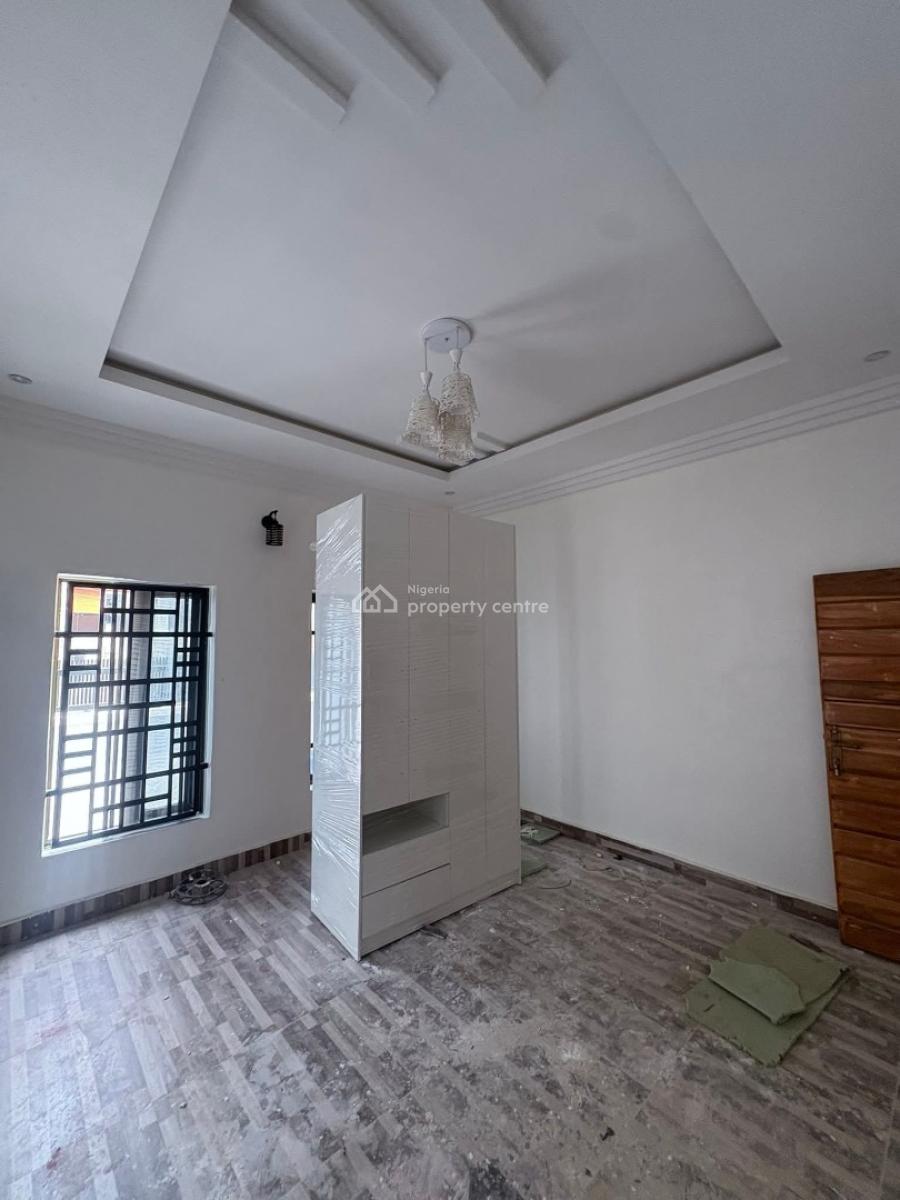 2 Bedroom Apartment with Modern  Facilities, Shobande/palace Area, Akala Estate, Akobo Ibadan., Ibadan, Oyo, House for Rent