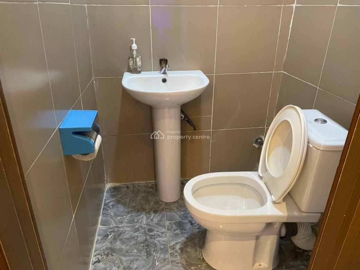 One Bedroom Apartment, Orchid Road, Lekki, Lagos, House Short Let