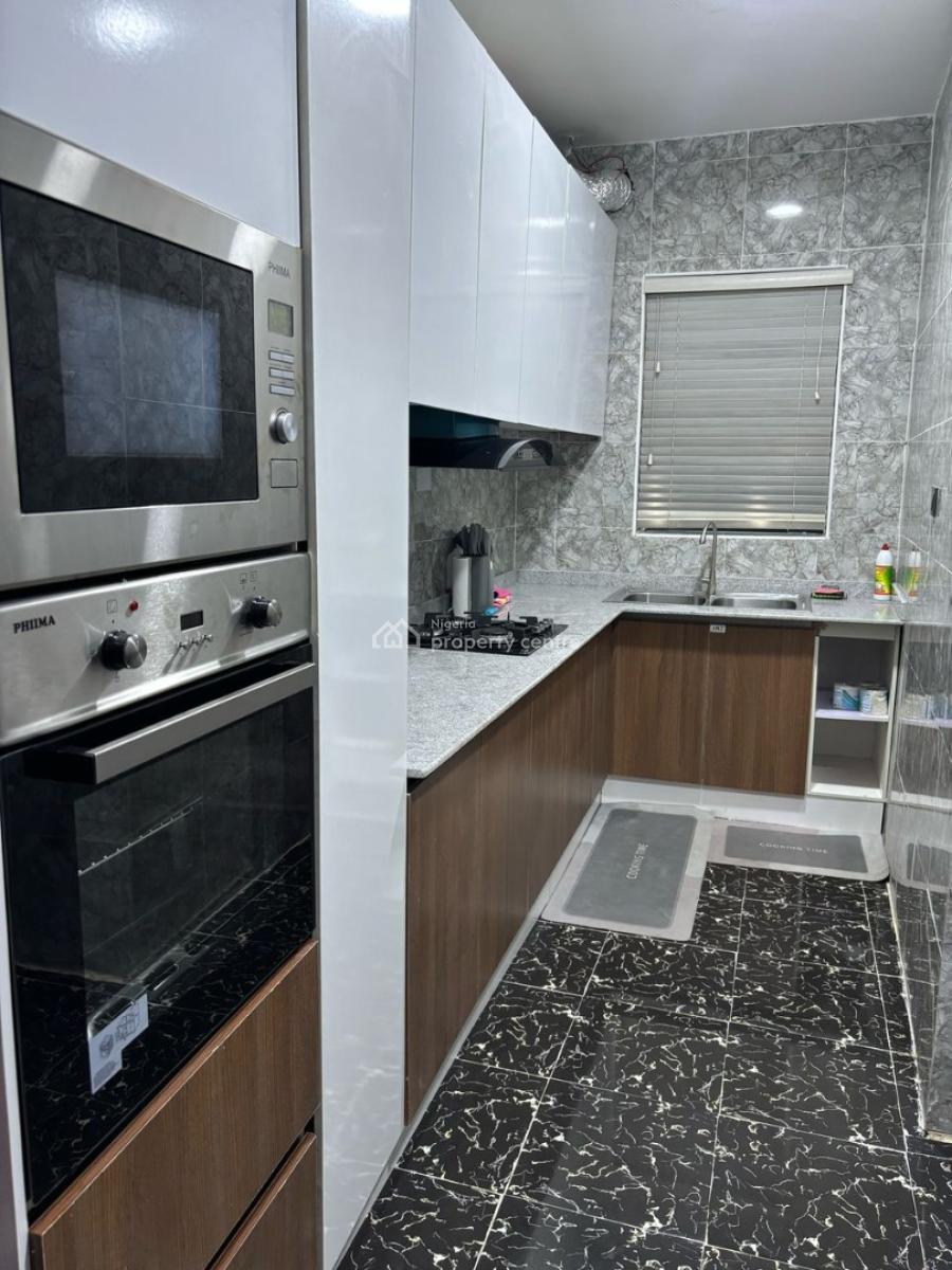 One Bedroom Apartment, Orchid Road, Lekki, Lagos, House Short Let