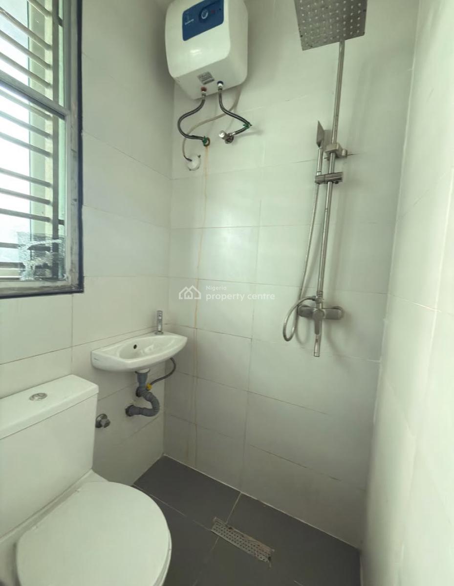Spacious 1 Bedroom  Single Room with Kitchen, Chevron, Lekki, Lagos, House for Rent