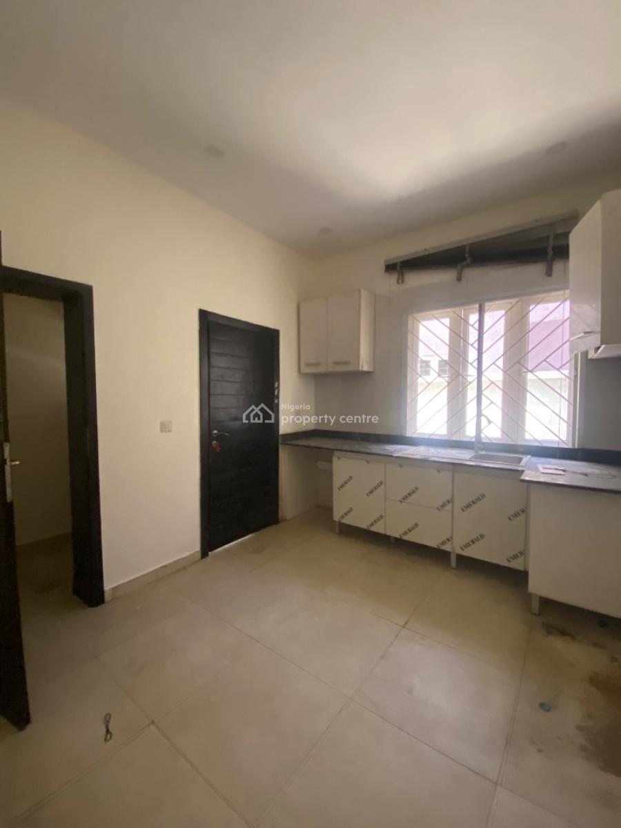 Luxury 3bed with Clean Water and Light in Code to Access Est, Lekki Right, Lekki, Lagos, Flat / Apartment for Rent